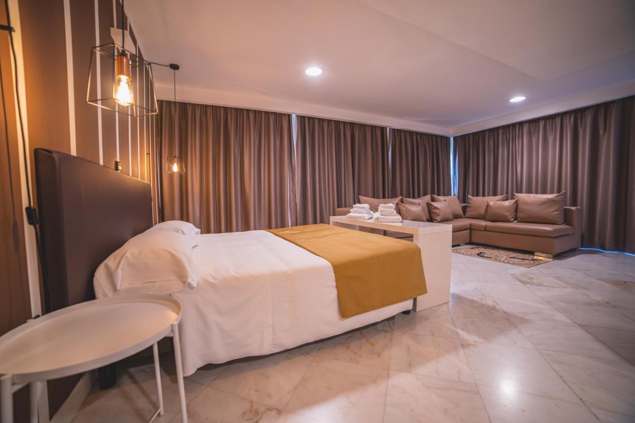 Hotel Continental Reggio Calabria Esterno foto
