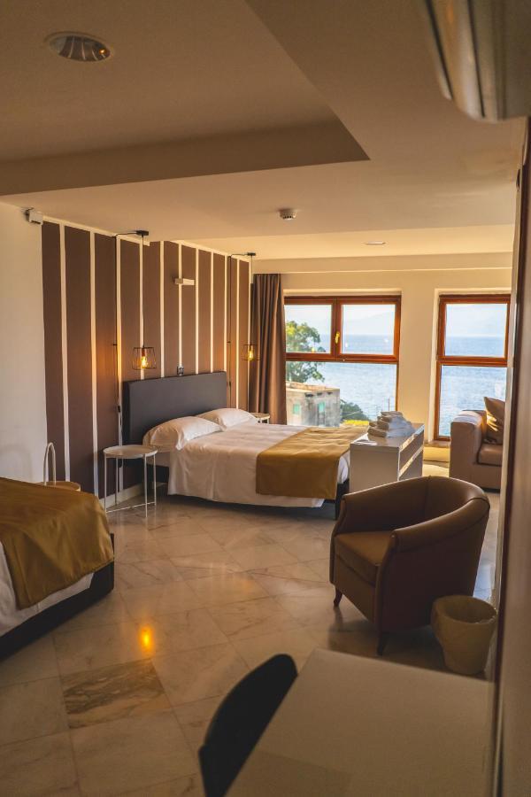 Hotel Continental Reggio Calabria Esterno foto
