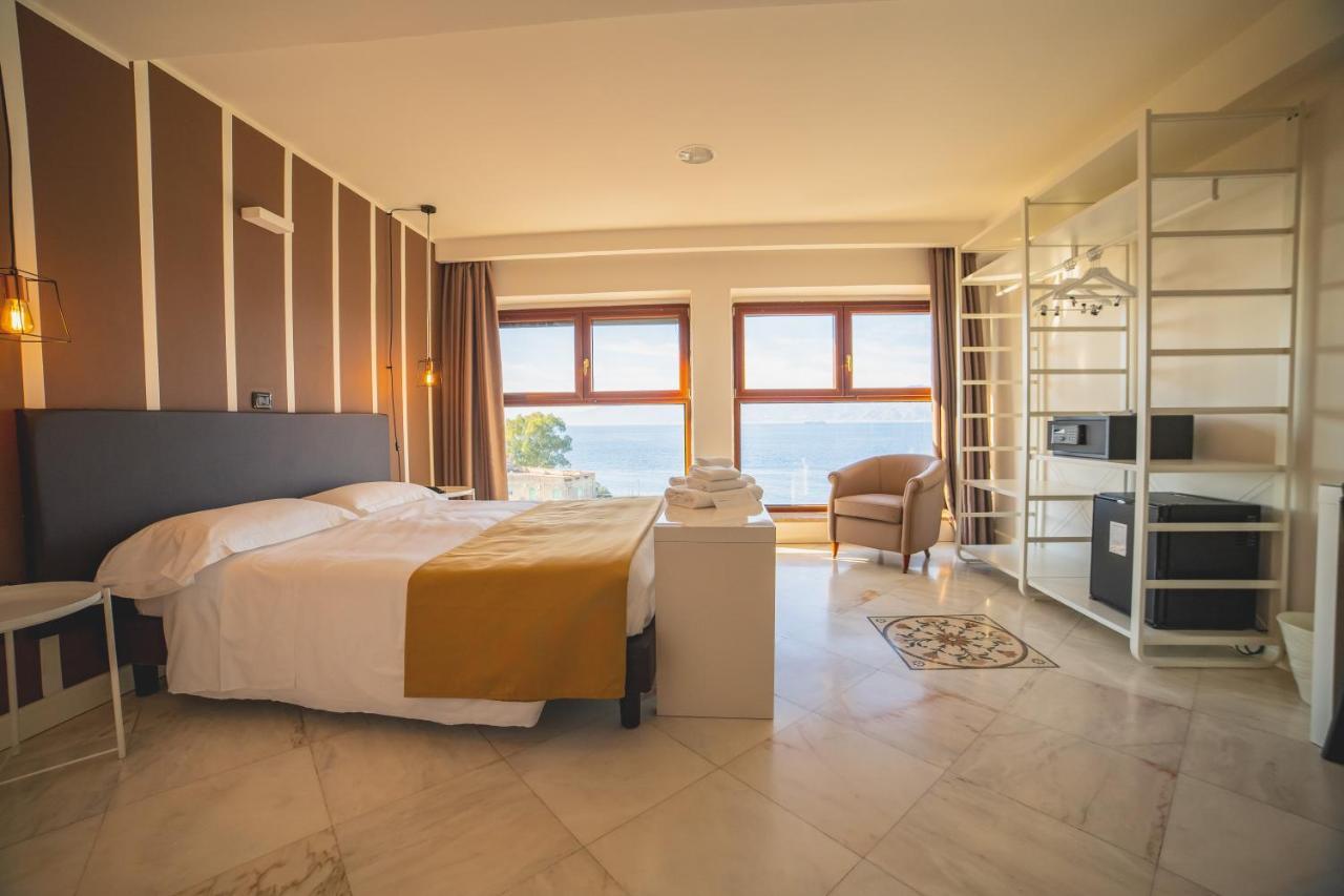 Hotel Continental Reggio Calabria Esterno foto