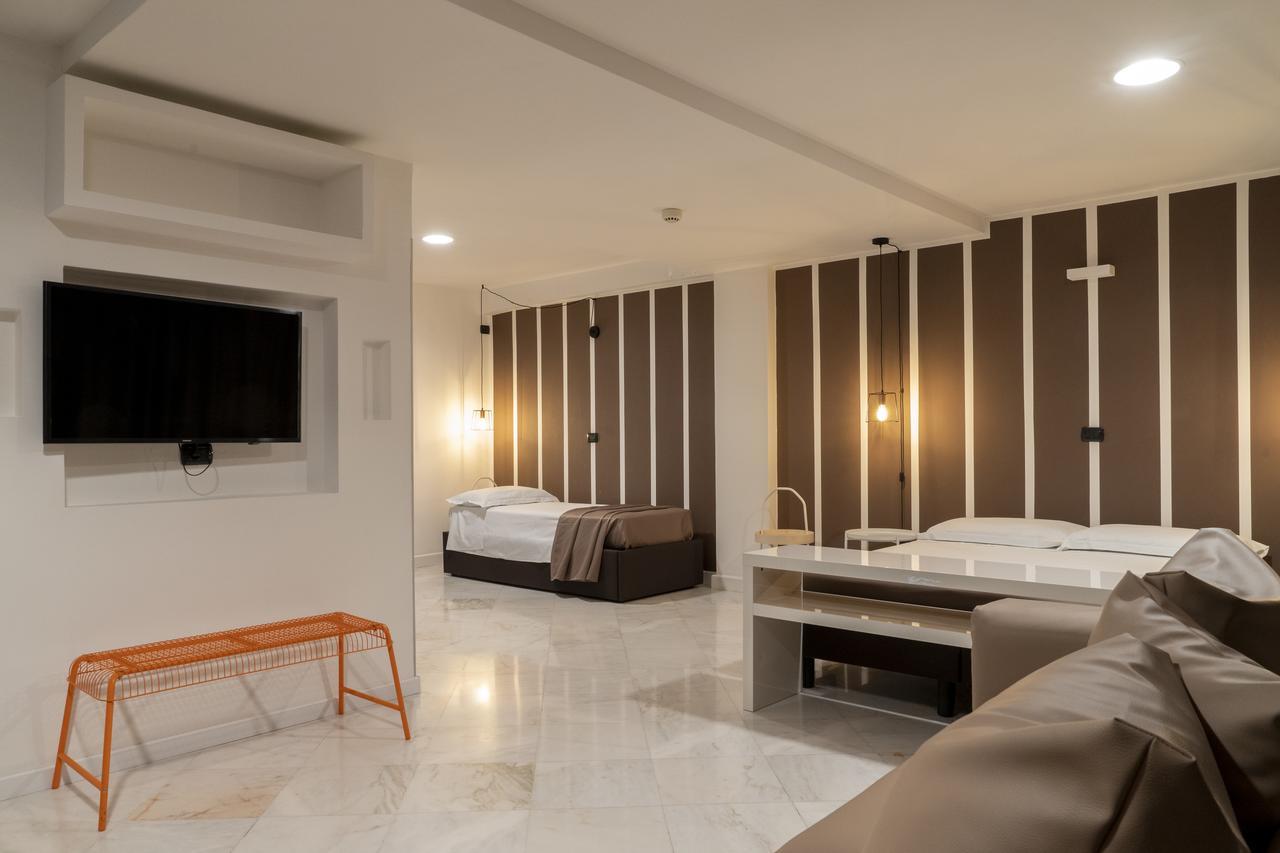 Hotel Continental Reggio Calabria Esterno foto
