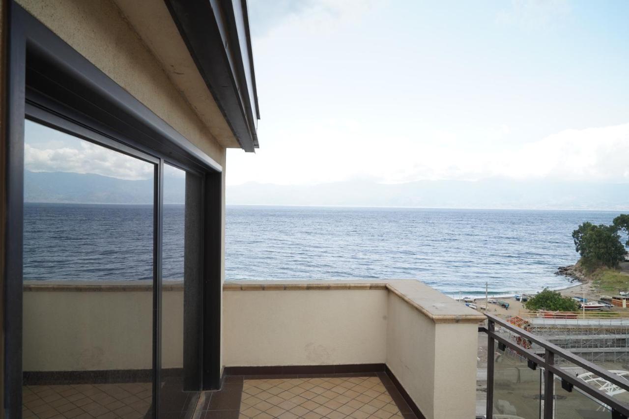 Hotel Continental Reggio Calabria Esterno foto