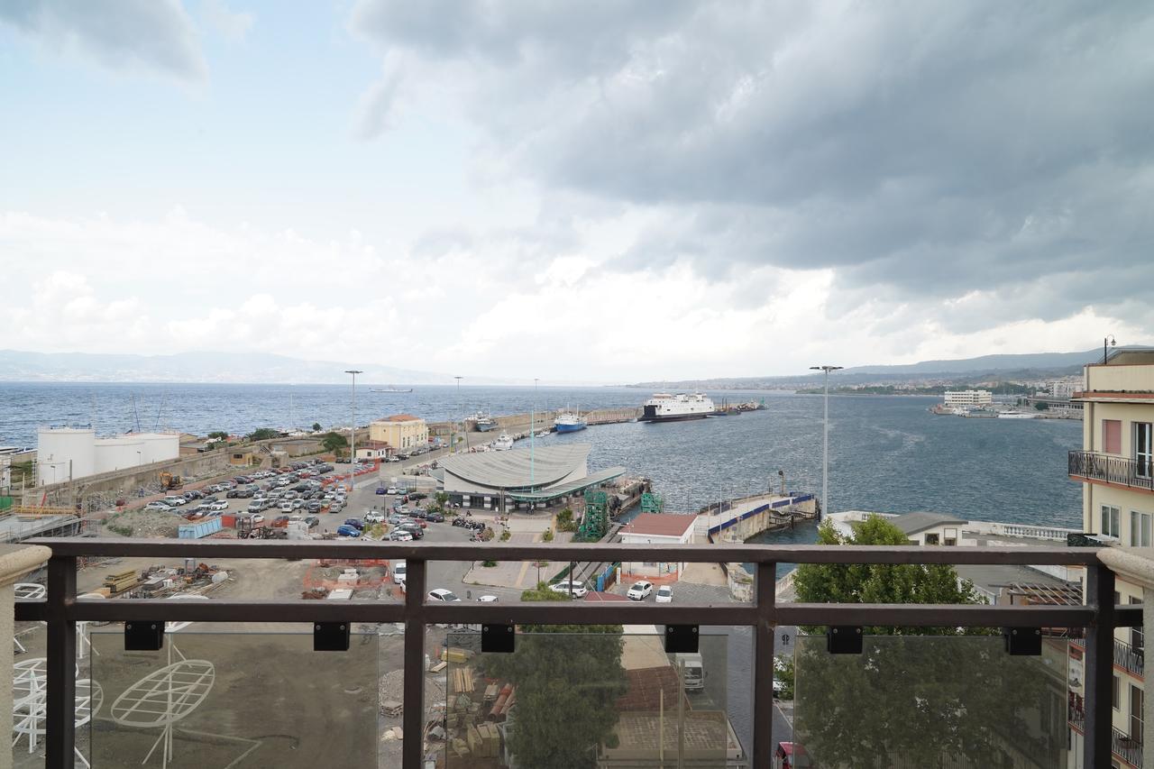 Hotel Continental Reggio Calabria Esterno foto